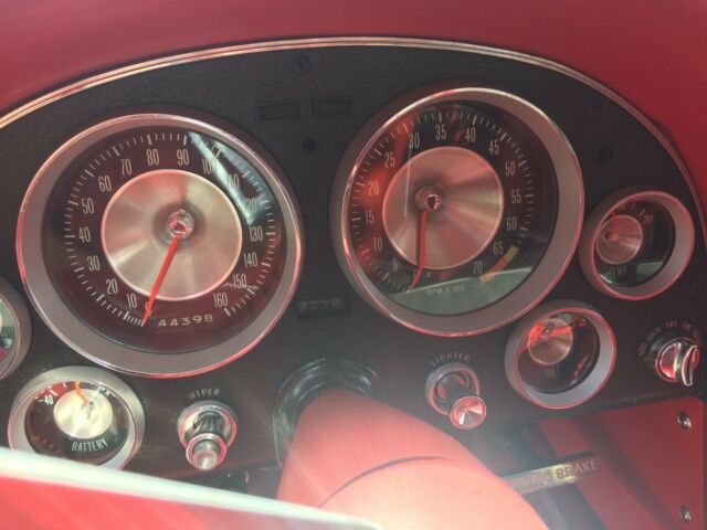 Chevrolet Corvette 1963 image number 20