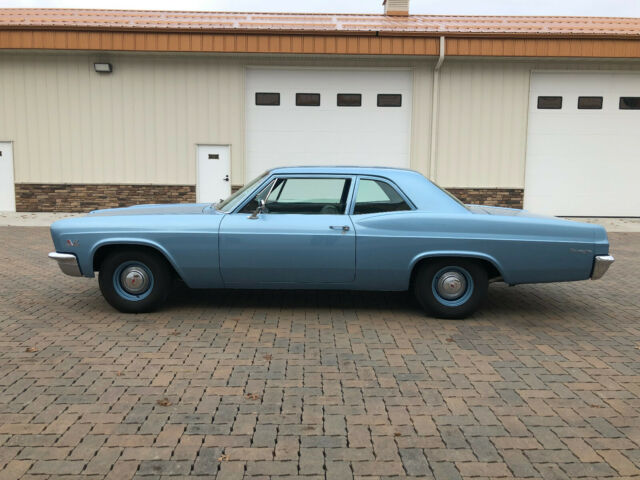 Chevrolet Impala 1966 image number 12