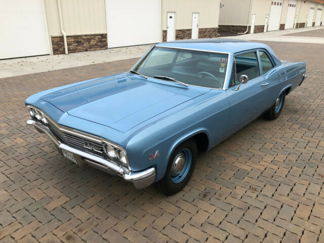 Chevrolet Impala 1966 image number 3
