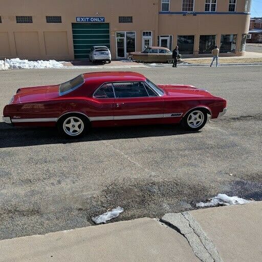 Oldsmobile Cutlass 1966 image number 19