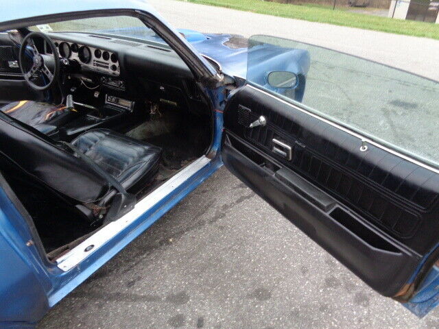 Pontiac Trans Am 1975 image number 36