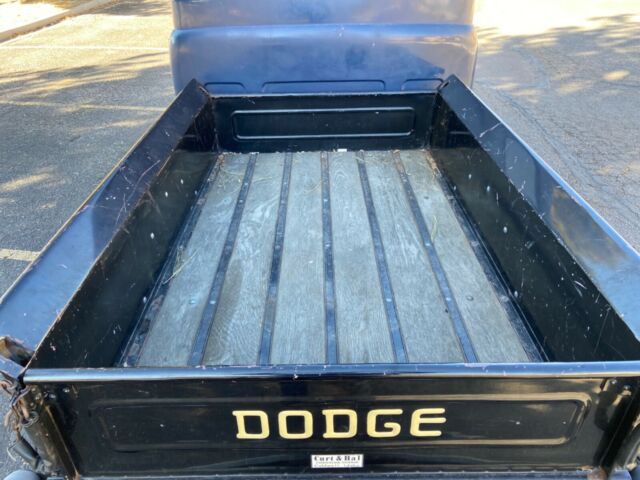 Dodge B-1 1949 image number 24
