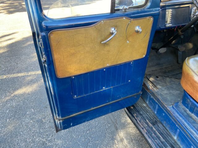 Dodge B-1 1949 image number 25