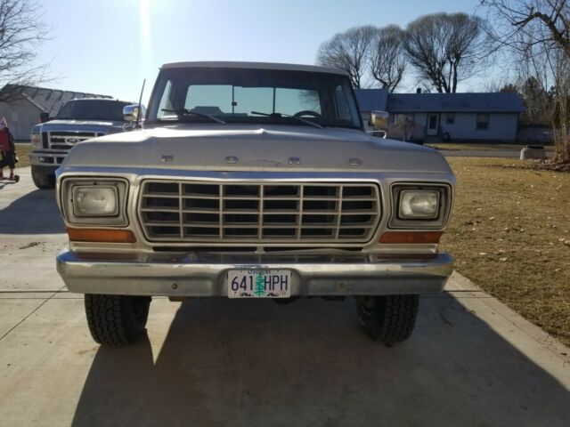 Ford F-350 1979 image number 3