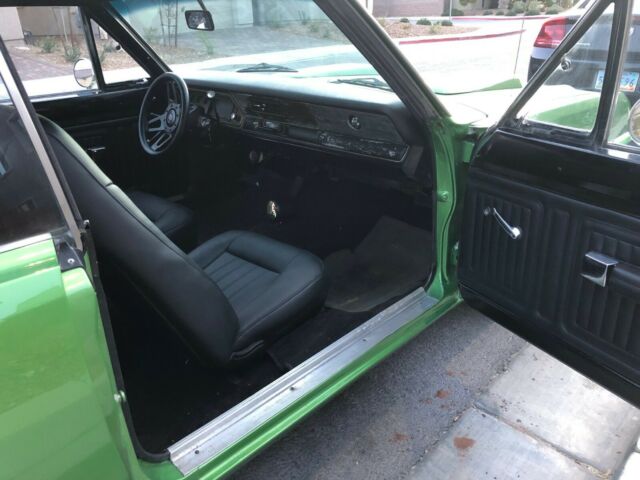 Plymouth Valiant 1972 image number 11