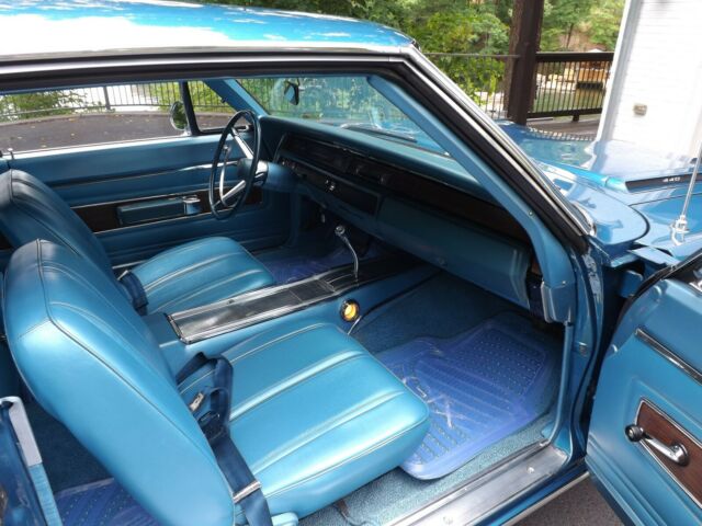 Plymouth GTX 1968 image number 36