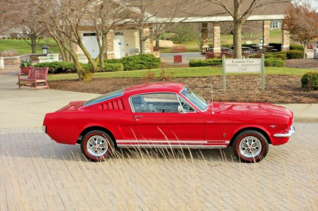 Ford Mustang 1965 image number 1