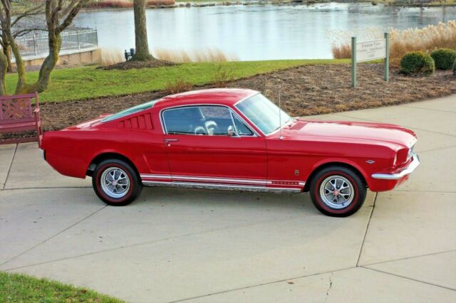 Ford Mustang 1965 image number 6