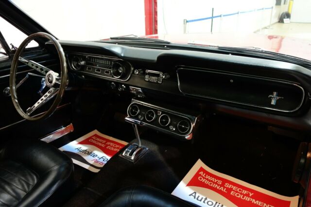 Ford Mustang 1965 image number 9