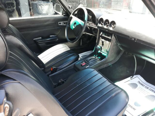 Mercedes-Benz SL-Class 1976 image number 26