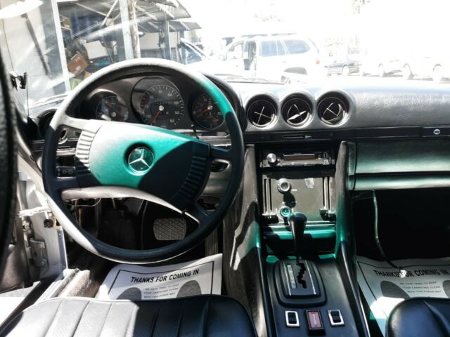Mercedes-Benz SL-Class 1976 image number 6