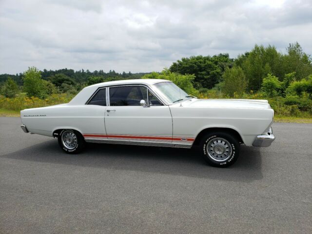 Ford Fairlane 1966 image number 1