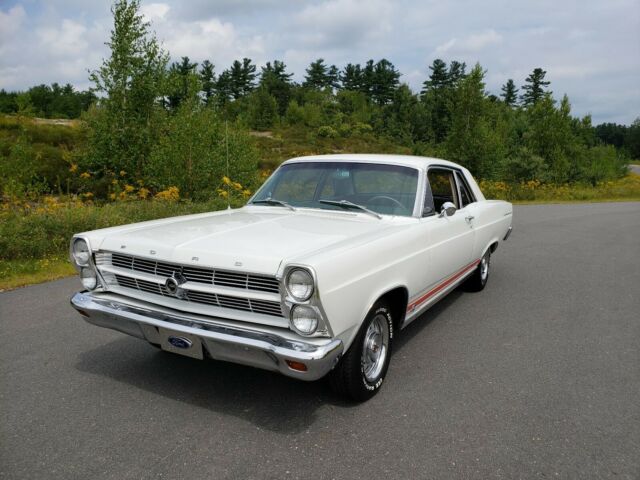 Ford Fairlane 1966 image number 12