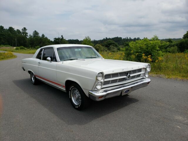 Ford Fairlane 1966 image number 3