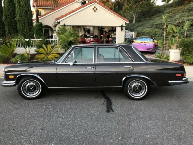 Mercedes-Benz 280SE 1972 image number 25