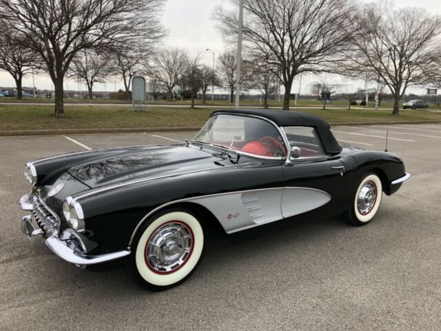 Chevrolet Corvette 1960 image number 8