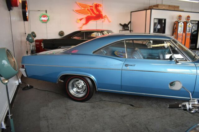Chevrolet Impala 1966 image number 27