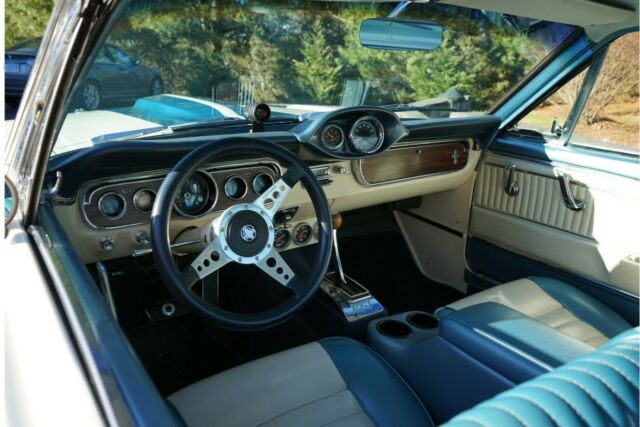 Ford Mustang 1965 image number 21