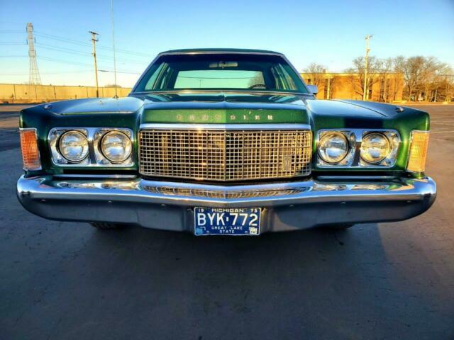 Chrysler Newport 1974 image number 1