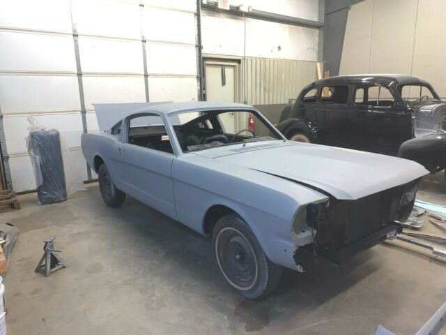 Ford Mustang 1965 image number 29
