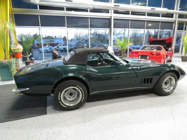 Chevrolet Corvette 1968 image number 0