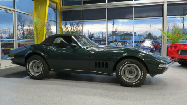 Chevrolet Corvette 1968 image number 3