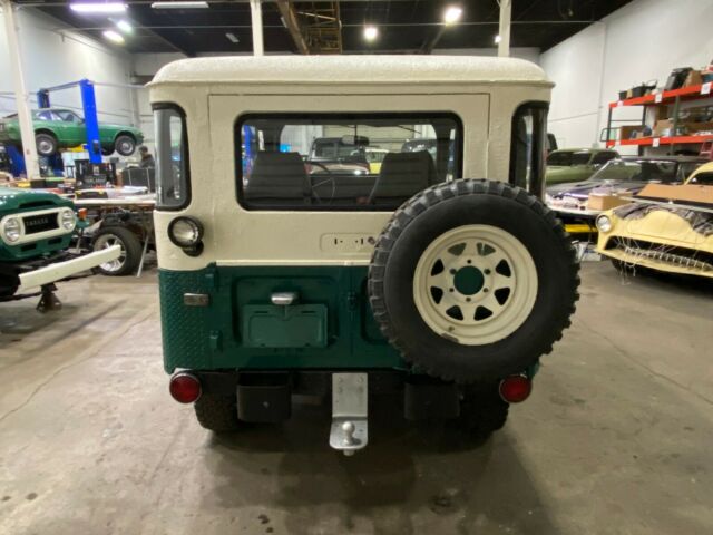 Toyota Land Cruiser 1969 image number 34