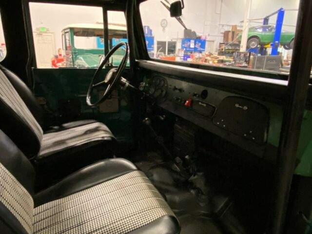 Toyota Land Cruiser 1969 image number 41