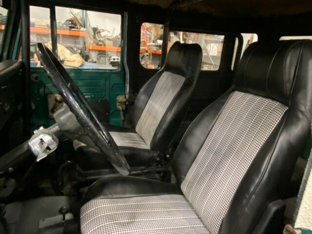 Toyota Land Cruiser 1969 image number 47