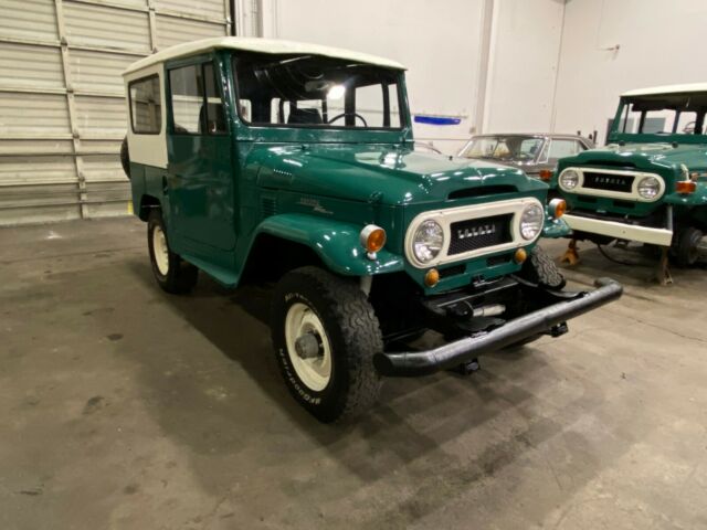 Toyota Land Cruiser 1969 image number 8
