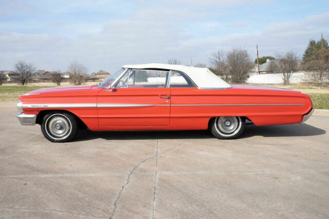 Ford Galaxie 1964 image number 1