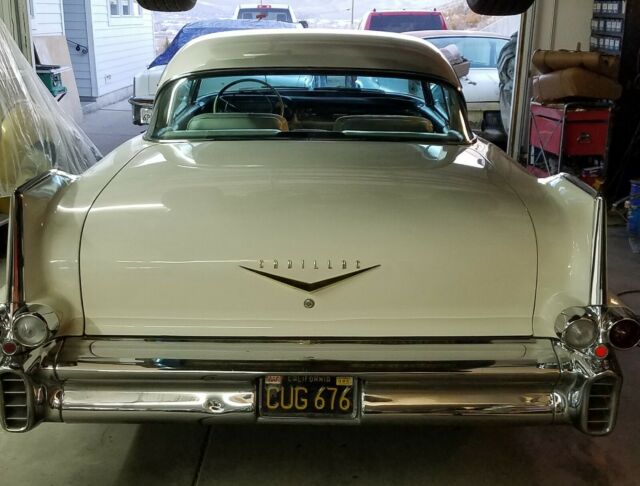 Cadillac coupe Deville 1957 image number 37