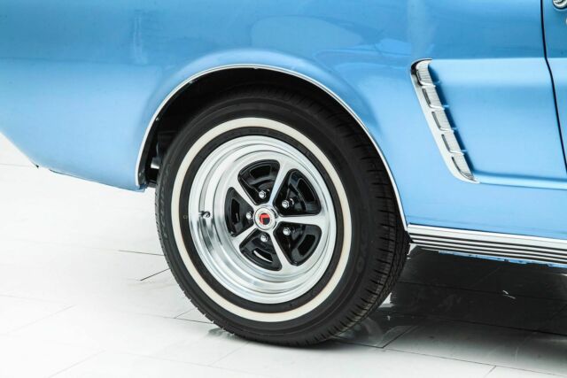 Ford Mustang 1965 image number 22