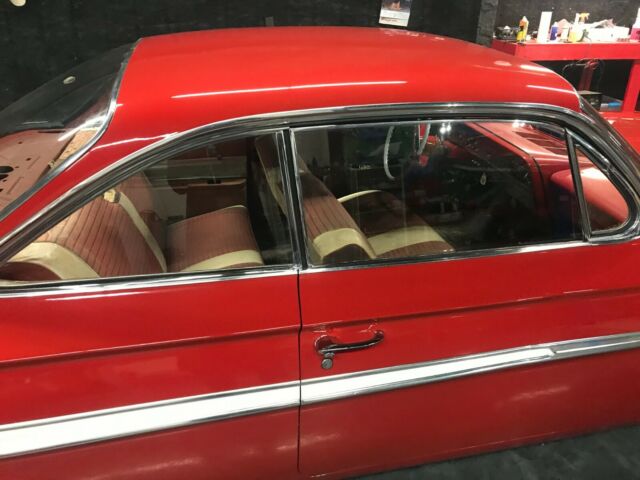 Chevrolet Impala 1961 image number 43