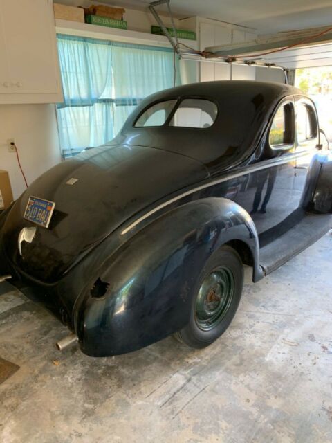 Ford Deluxe 1940 image number 17
