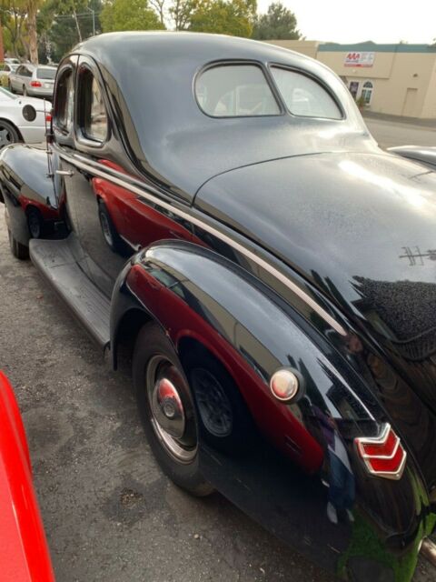 Ford Deluxe 1940 image number 28