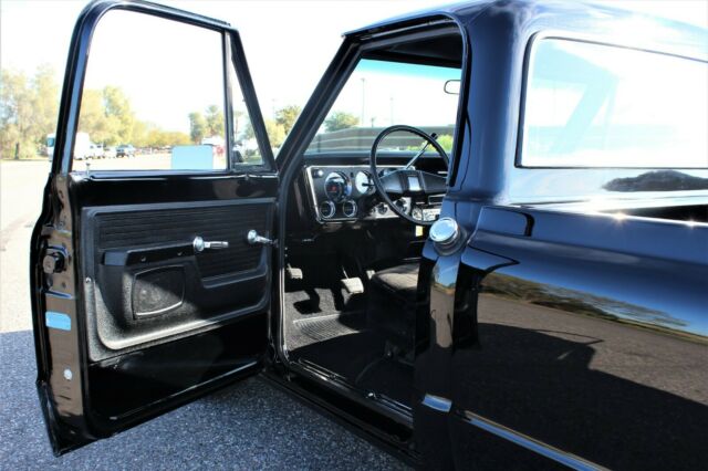 Chevrolet C-10 1972 image number 11