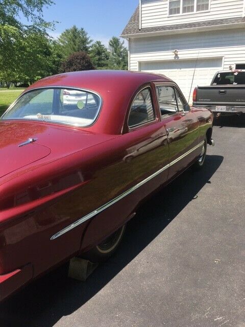 Ford Sport Coupe 1949 image number 9