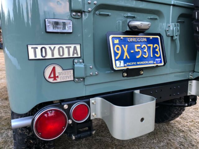 Toyota Land Cruiser 1970 image number 20