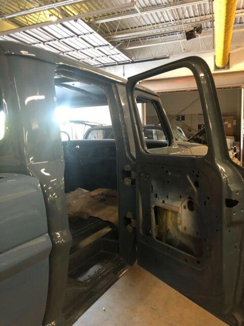 Ford F-250 1970 image number 22