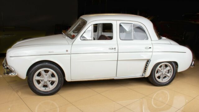 Renault Gordini 1967 image number 22