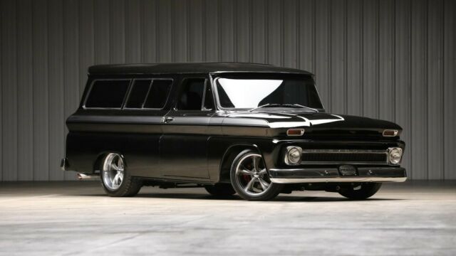 Chevrolet Suburban 1966 image number 2