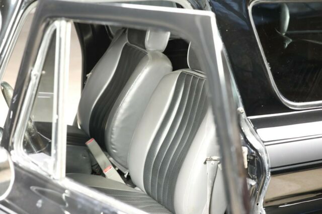 Chevrolet Suburban 1966 image number 25