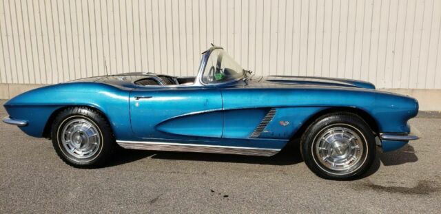 Chevrolet Corvette 1962 image number 11