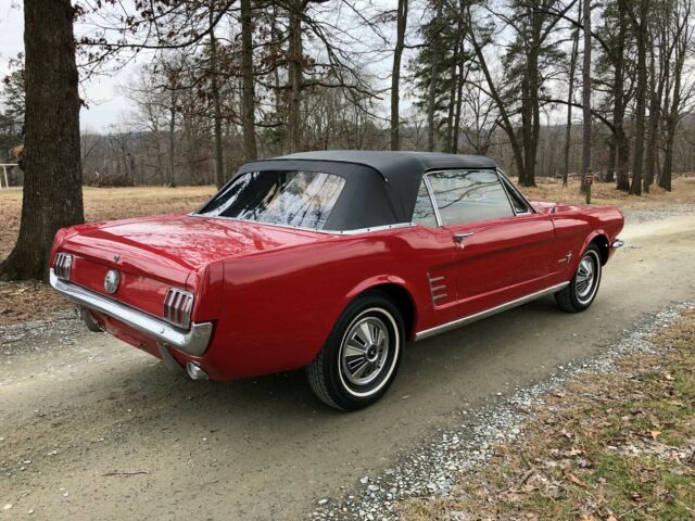 Ford Mustang 1966 image number 27