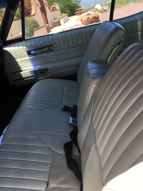 Oldsmobile Ninety-Eight 1968 image number 4