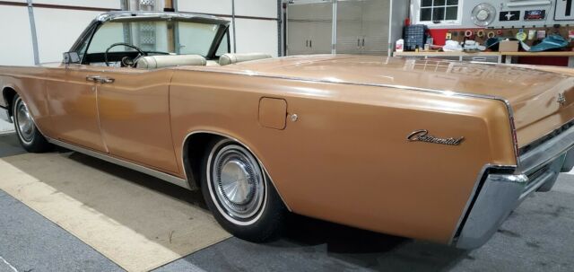 Lincoln Continental 1967 image number 7