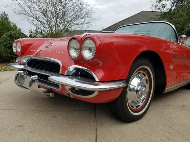 Chevrolet Corvette 1962 image number 2