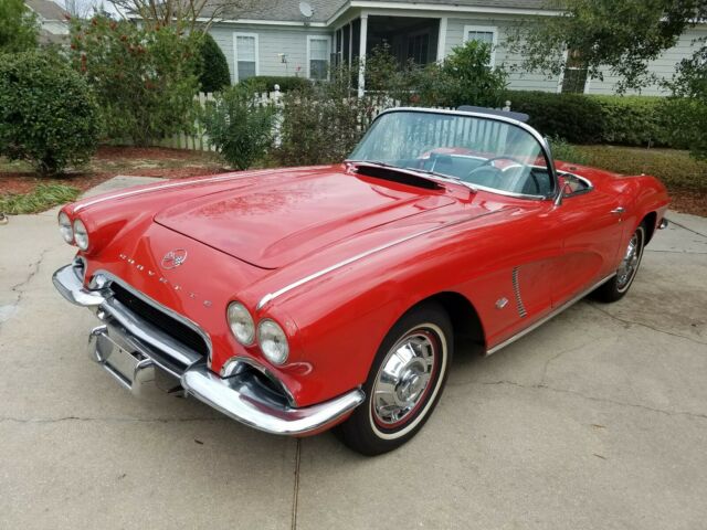 Chevrolet Corvette 1962 image number 25