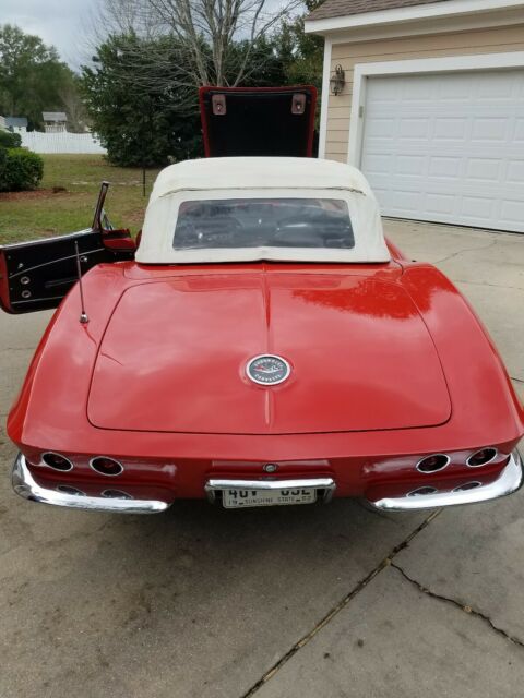 Chevrolet Corvette 1962 image number 34